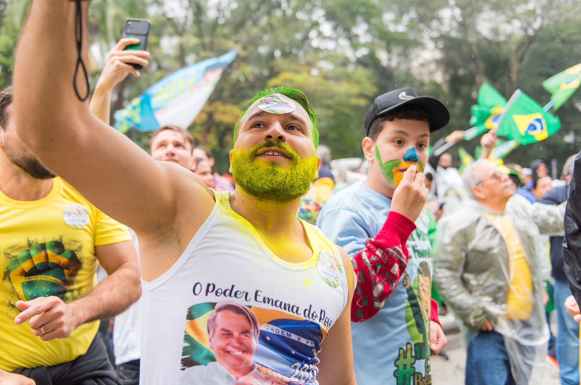 Manifestantes no 7 de Setembro - Av. Paulista | Luciano Braz Fotografia